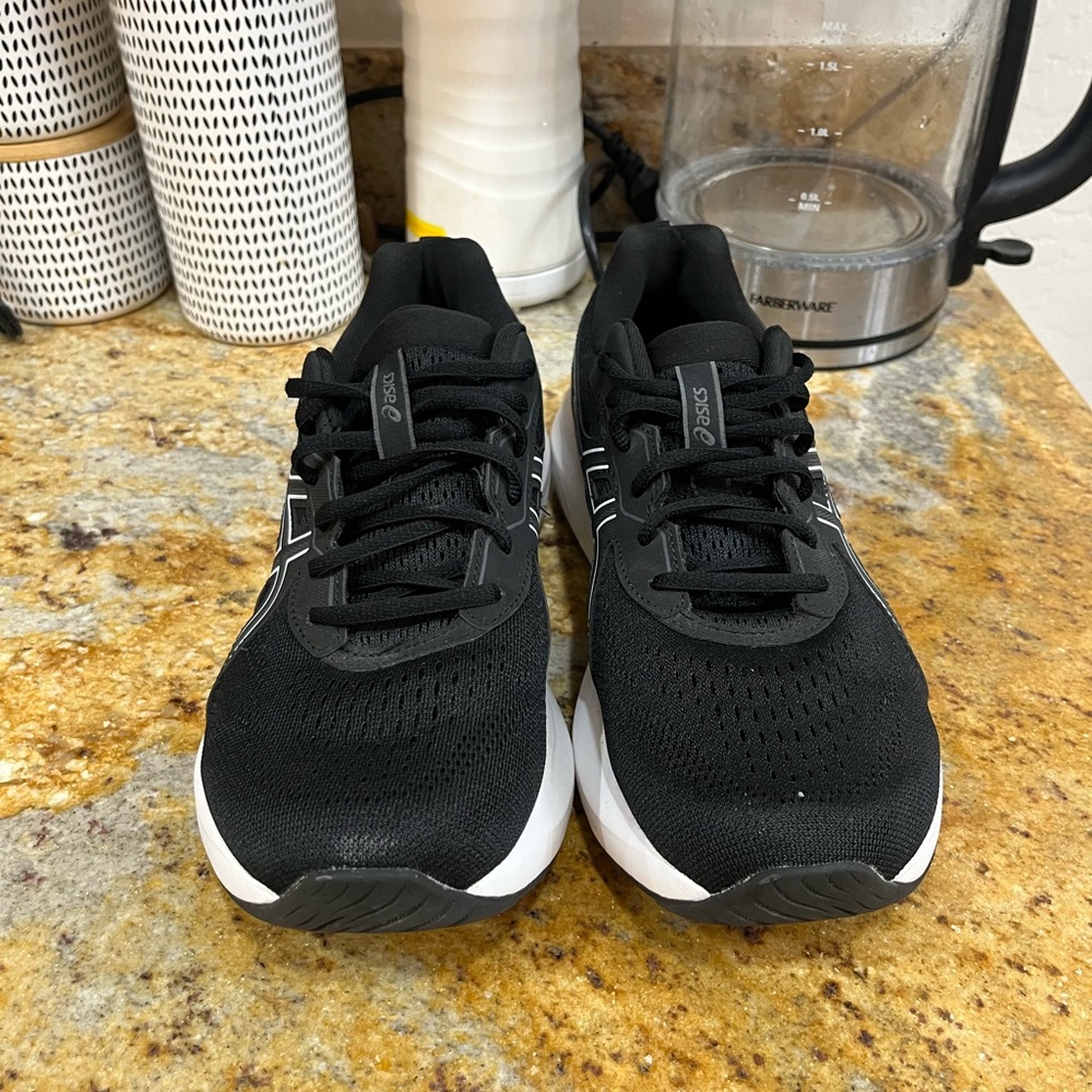 ASICS gel contend 9 size 9.5 - Picture 2 of 9